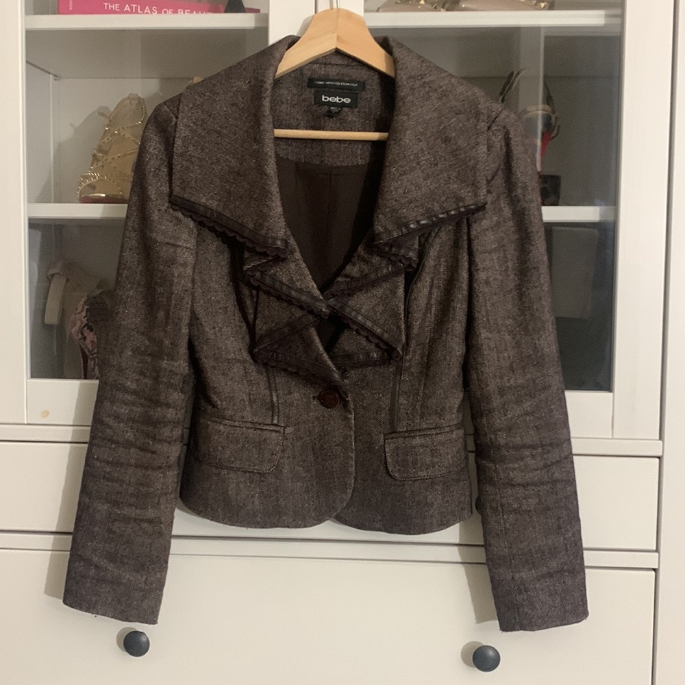 Beautiful suit blazer with leather and lace trim details with matching skirt